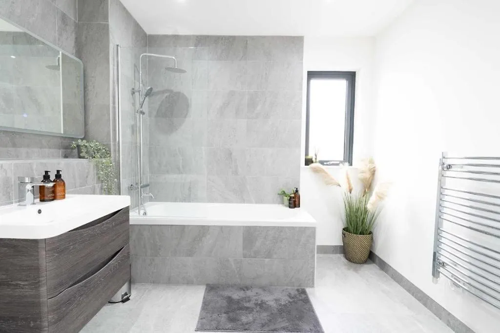 Luxury Apt 5 Min To Belfast Centre Apartment